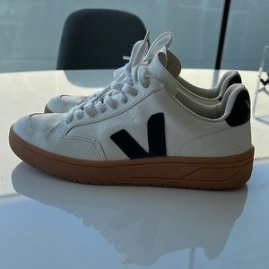 Veja Womens Sneakers